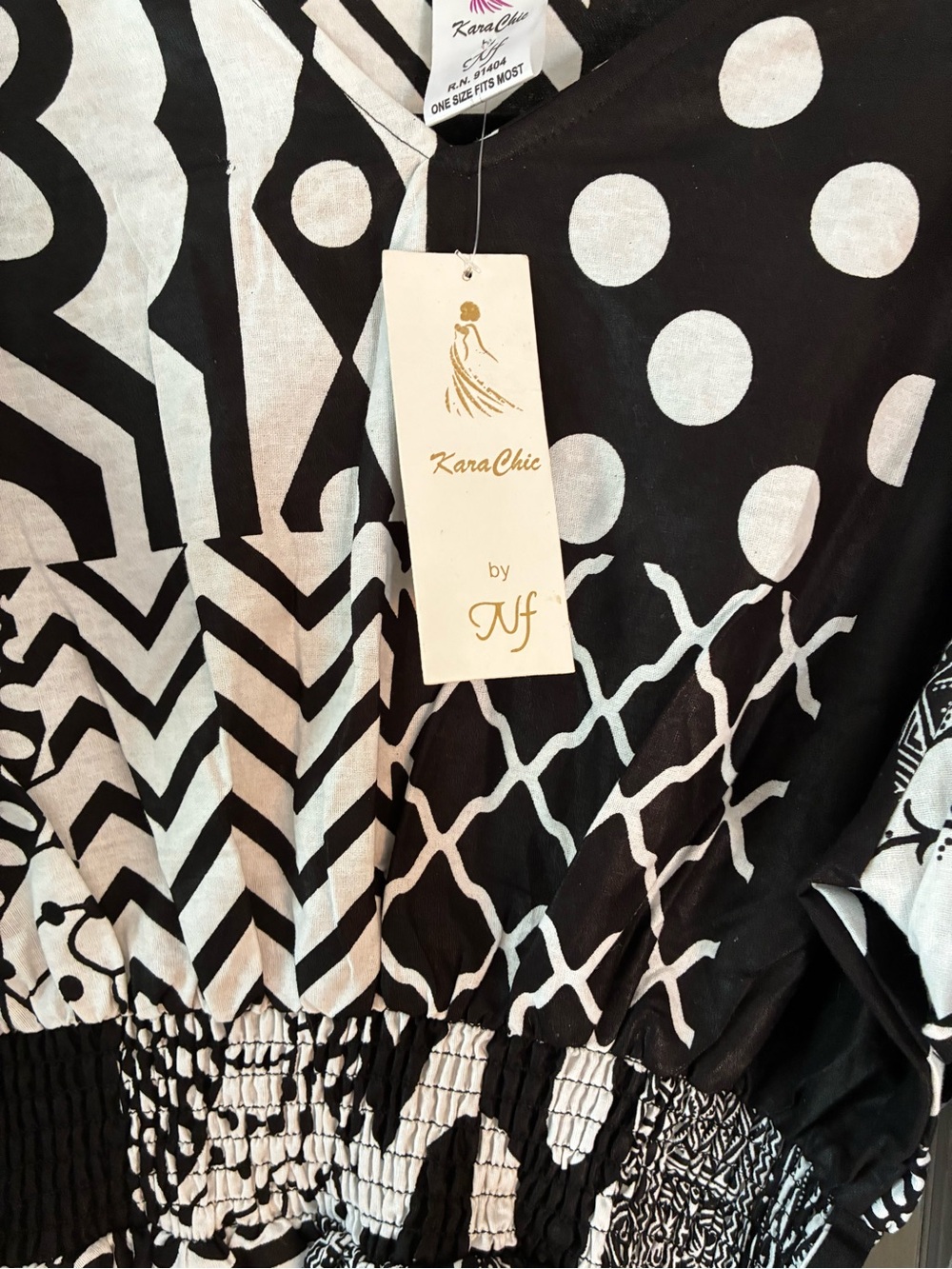 Black & White Patterned Ruffle Sleeve Peplum Top - Picture 2 of 4
